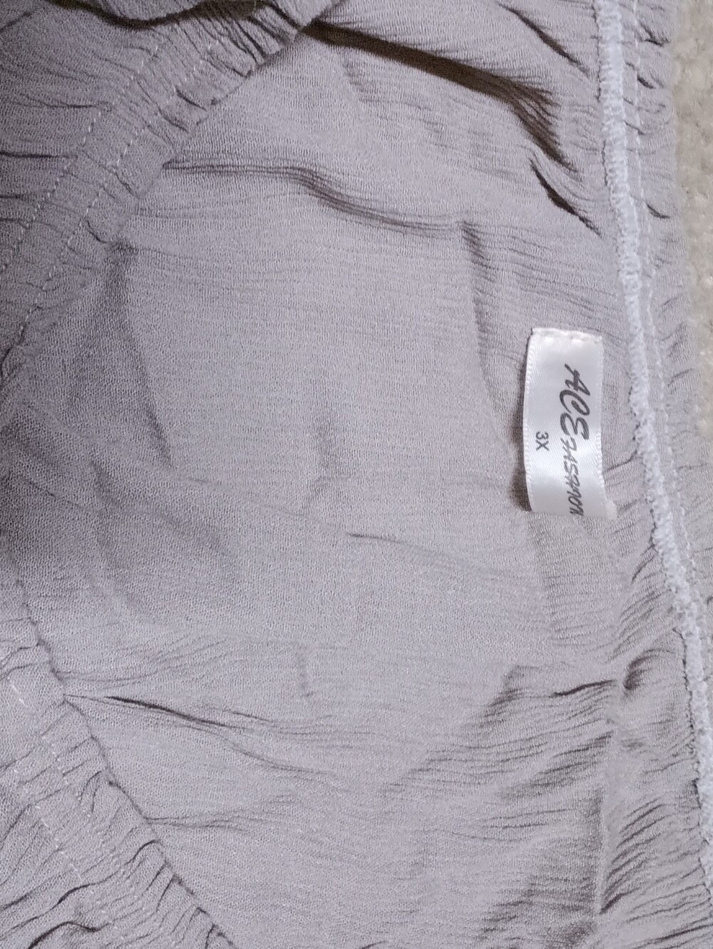 Taupe Long Crinkle Fabric Top W Lace On Sleeve 2x